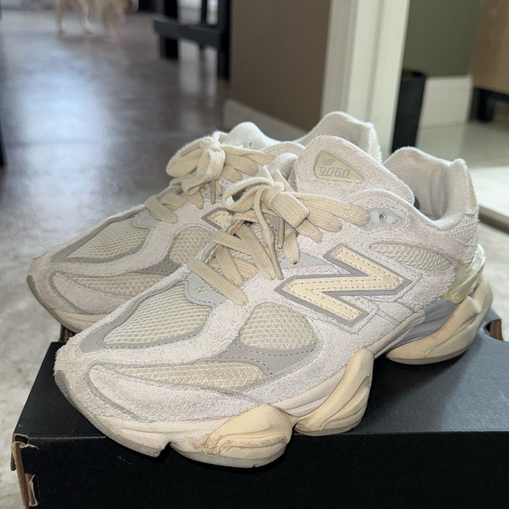 New balance 9060